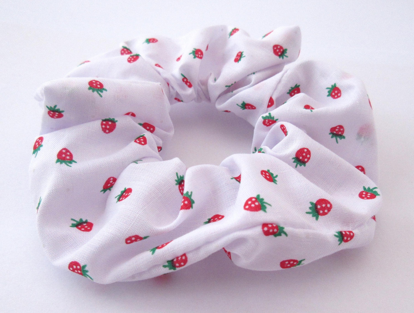 Mini Strawberry Print Scrunchie